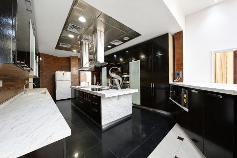 Villa en Emirates Hills, Dubai, 8 dormitorios, 1724 m², № 114641 - foto 6