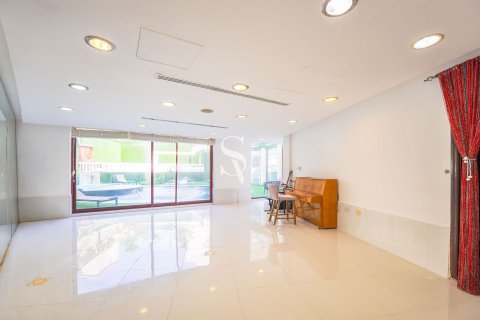 Villa en Emirates Hills, Dubai, 8 dormitorios, 1724 m², № 114641 - foto 26