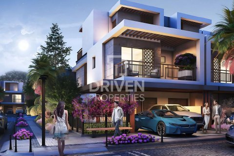 Таунхаус в Дубае, 4 спальни, 112.88м², № 135801