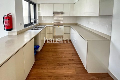 Townhouse in Maple at Dubai Hills Estate, Dubai Hills Estate, Dubai 4 bedrooms, 271 sq.m. № 45165 - photo 5