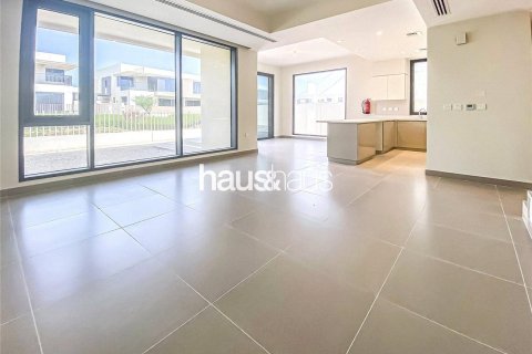 Снять в аренду виллу в Maple at Dubai Hills Estate, Дубай Хилс Эстейт, Дубай: 5 спален, 310м², № 45155 - фото 2