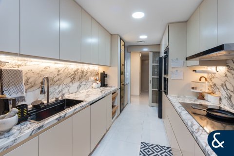Apartment in Motor City, Dubai 3 bedrooms, 198 sq.m. № 91478 - photo 6