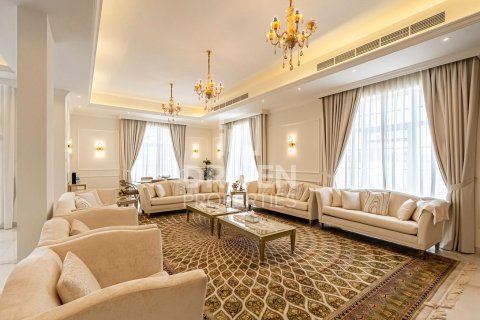 Villa à Nadd Al Sheba, Dubai, 5 chambres, 3399.97 m², № 136648