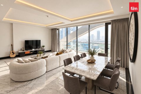 Apartment in Business Bay, Dubai 2 bedrooms, 214.8 sq.m. № 139282 - photo 4