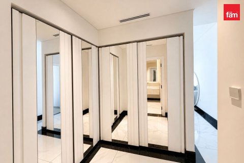 Apartment in Business Bay, Dubai 2 bedrooms, 214.8 sq.m. № 139282 - photo 13