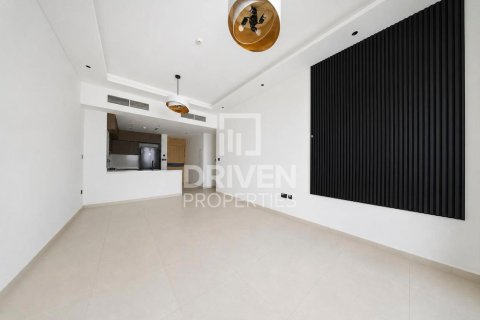 Снять в аренду квартиру в District 11, Джумейра Вилладж Серкл, Дубай: 2 спальни, 115.01м², № 136955 - фото 2