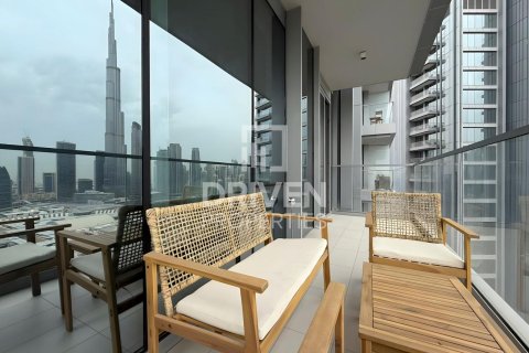Apartamento en Vida Residences Dubai Mall, Downtown Dubai (Downtown Burj Dubai), Dubai, 2 dormitorios, 99.96 m², № 136953 - foto 12