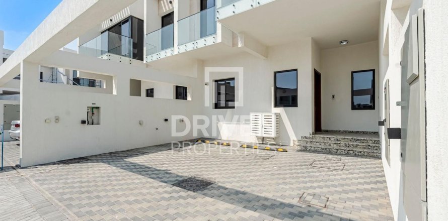 تاون هاوس في Murooj Al Furjan, Al Furjan, دبي 4 غرف نوم, 225.75 م² رقم 136951