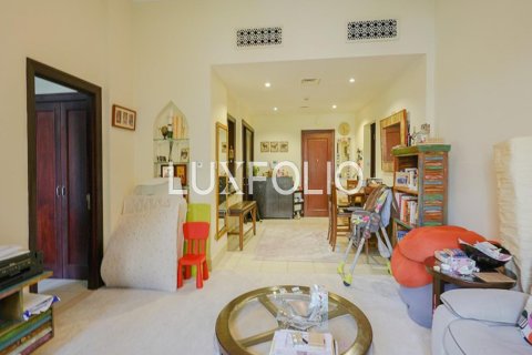 Apartamento en Old Town, Dubai, 2 dormitorios, 120 m², № 45600 - foto 5
