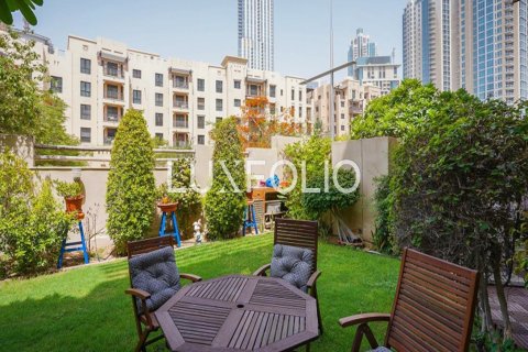 Apartamento en Old Town, Dubai, 2 dormitorios, 120 m², № 45600 - foto 3