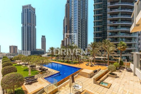 Снять в аренду квартиру в Marina Tower, Дубай Марина, Дубай: 1 спальня, 89.84м², № 129476 - фото 2
