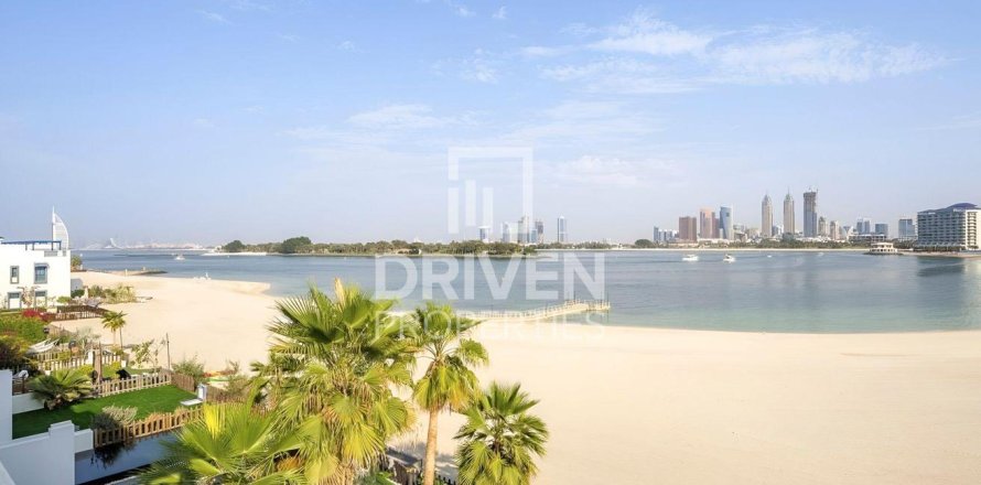 Villa à Palma Residences, Palm Jumeirah, Dubai, 5 chambres, 340.03 m², № 128825
