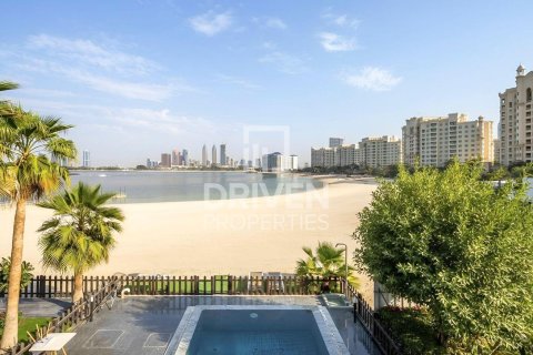 Villa à Palma Residences, Palm Jumeirah, Dubai, 5 chambres, 340.03 m², № 128825 - photo 2