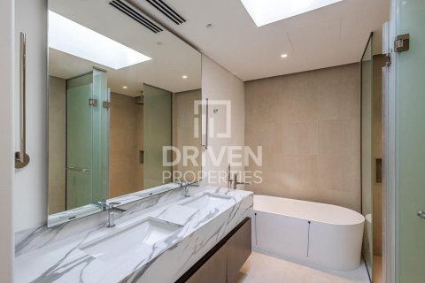 Снять в аренду таунхаус в Nad Al Sheba 1, Nadd Al Sheba, Дубай: 3 спальни, 358.33м², № 128826 - фото 12