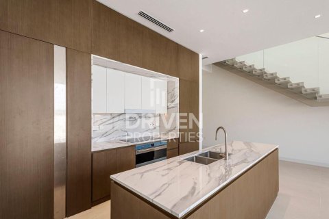 Снять в аренду таунхаус в Nad Al Sheba 1, Nadd Al Sheba, Дубай: 3 спальни, 358.33м², № 128826 - фото 11