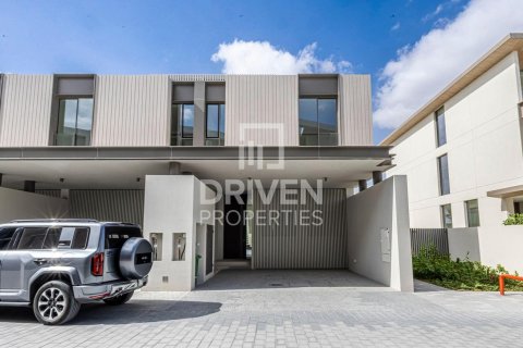 Таунхаус в Nad Al Sheba 1, Nadd Al Sheba, Дубай, 3 спальни, 358.33м², № 128826