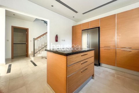 Townhouse in Al Furjan, Dubai 3 bedrooms, 307 sq.m. № 44502 - photo 4