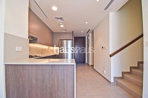 Снять в аренду таунхаус в Elan, Tilal Al Ghaf, Дубай: 3 спальни, 140м², № 44659 - фото 2