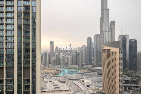 Снять в аренду квартиру в Downtown Views II, Даунтаун Дубай (Даунтаун Бурдж Дубай), Дубай: 3 спальни, 169м², № 44658 - фото 2