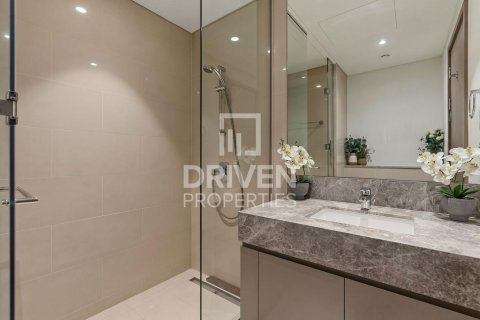 Apartment in Opera District, Downtown Dubai (Downtown Burj Dubai), Dubai 2 bedrooms, 103.22 sq.m. № 138783 - photo 14