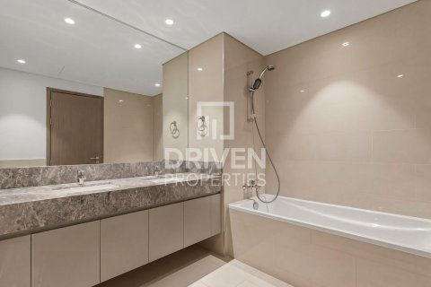 Apartment in Opera District, Downtown Dubai (Downtown Burj Dubai), Dubai 2 bedrooms, 103.22 sq.m. № 138783 - photo 16