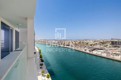 Apartment in Al Wasl, Dubai 2 bedrooms, 149.39 sq.m. № 138780