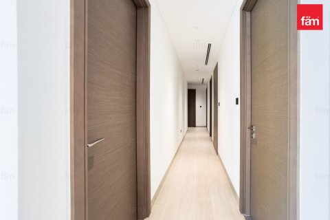 Apartment in Dubai 4 bedrooms, 218.6 sq.m. № 124370 - photo 25