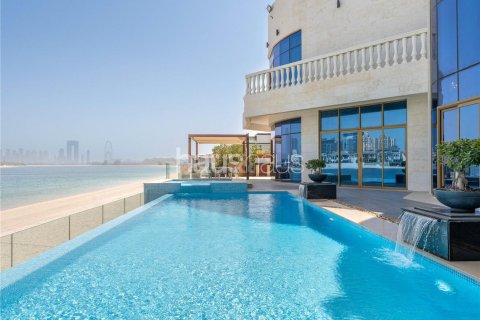 Villa in Palm Jumeirah, Dubai 7 bedrooms, 1262 sq.m. № 43904 - photo 2