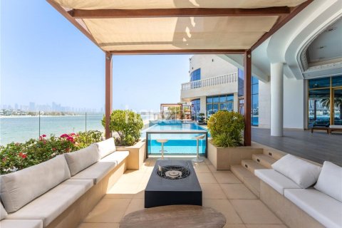 Villa in Palm Jumeirah, Dubai 7 bedrooms, 1262 sq.m. № 43904 - photo 7