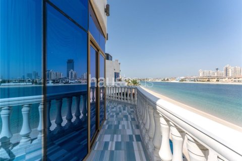 Villa in Palm Jumeirah, Dubai 7 bedrooms, 1262 sq.m. № 43904 - photo 17