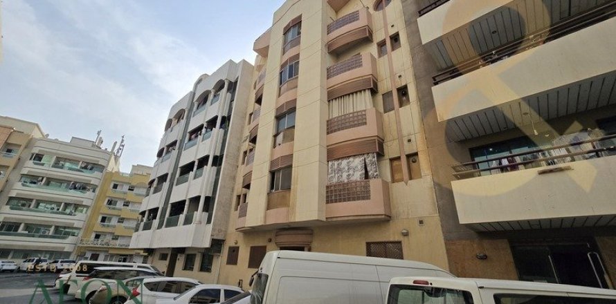 Propiedad comercial en Deira, Dubai, 999 dormitorios, 202 m², № 60641