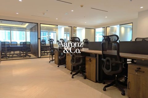 Oficina en Jumeirah Lake Towers, Dubai, 90 m², № 125068 - foto 3