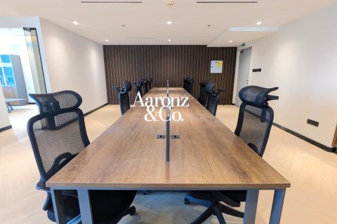 Офис в Джумейра Лейк Тауэрс, Дубай, 90м², № 125068