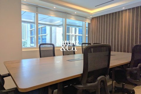 Oficina en Jumeirah Lake Towers, Dubai, 90 m², № 125068 - foto 7