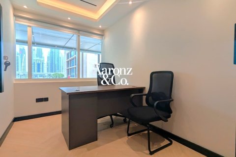 Oficina en Jumeirah Lake Towers, Dubai, 90 m², № 125068 - foto 11