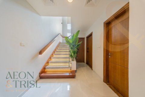 Villa en Mudon, Dubai, 5 dormitorios, 917 m², № 60835 - foto 2