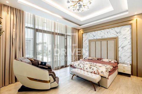 Villa in Murooj Al Furjan, Al Furjan, Dubai 4 bedrooms, 564.57 sq.m. № 140515 - photo 17