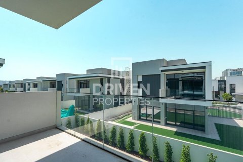 Villa in Murooj Al Furjan, Al Furjan, Dubai 4 bedrooms, 564.57 sq.m. № 140515 - photo 23