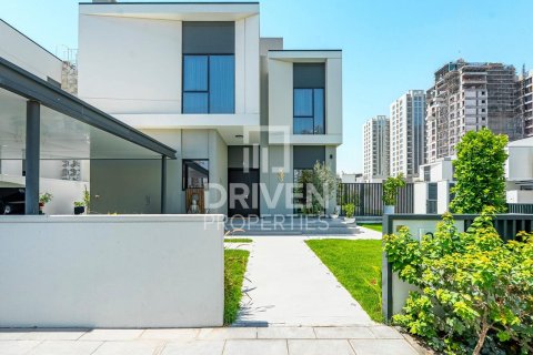 Villa in Murooj Al Furjan, Al Furjan, Dubai 4 bedrooms, 564.57 sq.m. № 140515 - photo 26