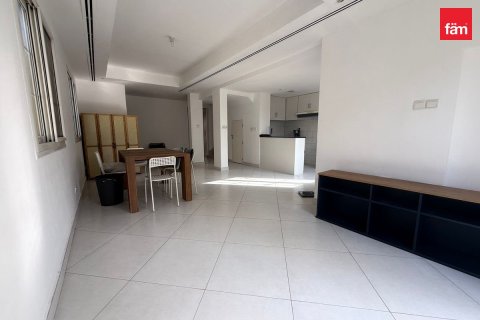 Villa in Dubai 2 bedrooms, 255.2 sq.m. № 137762 - photo 4