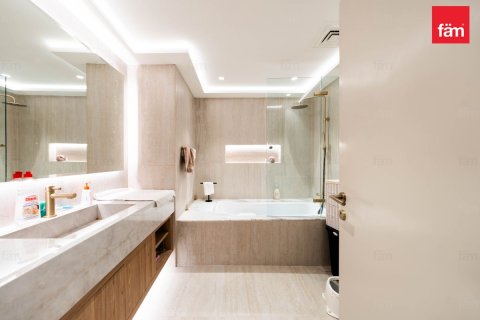 Apartment in Dubai Marina, Dubai 3 bedrooms, 276.8 sq.m. № 112812 - photo 8