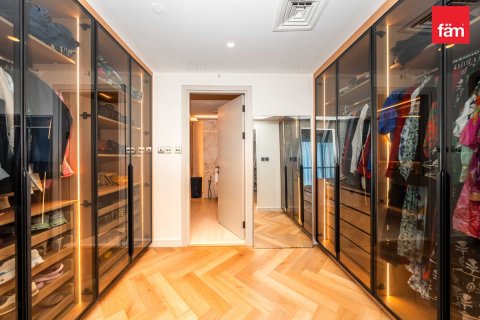 Apartment in Dubai Marina, Dubai 3 bedrooms, 276.8 sq.m. № 112812 - photo 10