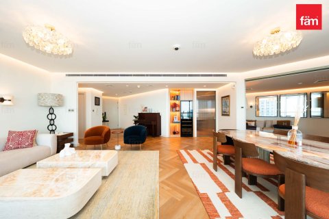 Apartment in Dubai Marina, Dubai 3 bedrooms, 276.8 sq.m. № 112812 - photo 5