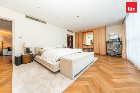 Apartment in Dubai Marina, Dubai 3 bedrooms, 276.8 sq.m. № 112812 - photo 2