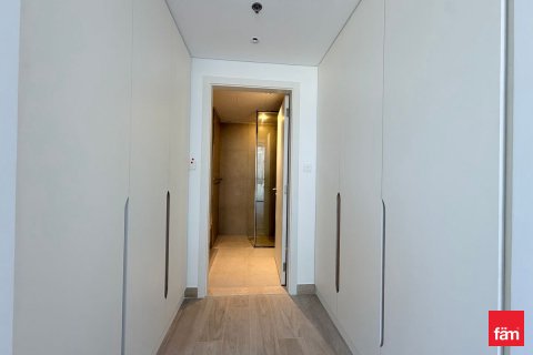 Apartment in Al Satwa, Dubai 1 bedroom, 80.1 sq.m. № 112814 - photo 6