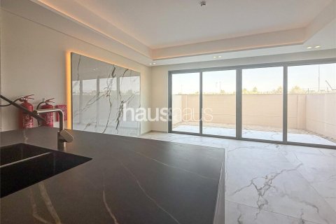 Таунхаус в Джумейра Гольф Эстейтс, Дубай, 3 спальни, 204м², № 44545