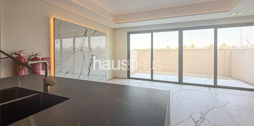 Таунхаус в Джумейра Гольф Эстейтс, Дубай, 3 спальни, 204м², № 44545