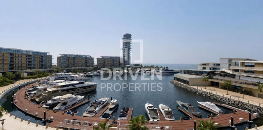 Apartment in Jumeirah Bay Island, Jumeirah, Dubai 3 bedrooms, 250.65 sq.m. № 138729