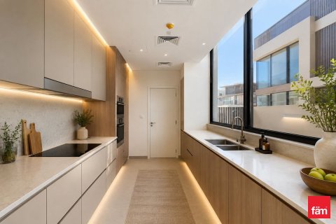 Villa in Dubai 5 bedrooms, 777.9 sq.m. № 114058 - photo 21