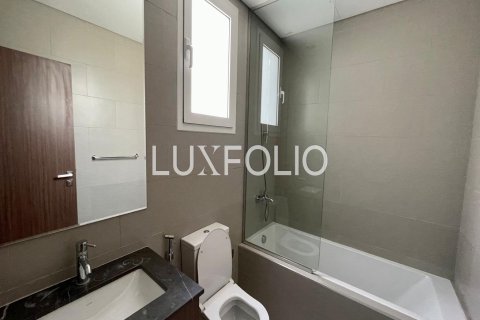 Снять в аренду таунхаус в Arabella Townhouses, Мудон, Дубай: 4 спальни, 235м², № 46390 - фото 25